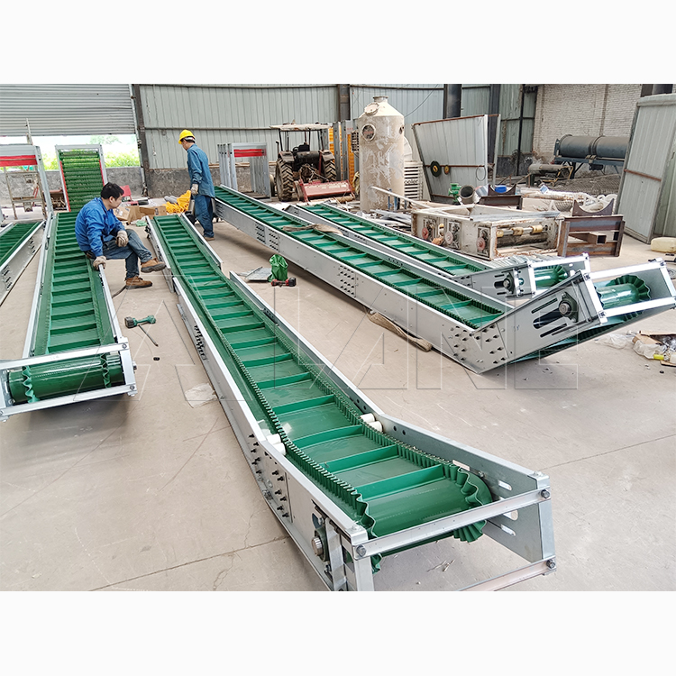 Large Angle Belt Conveyor-3